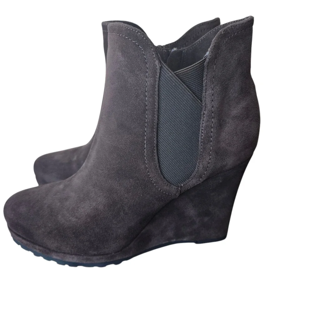 Vaneli Jara Wedge Suede Bootie Size 10 New